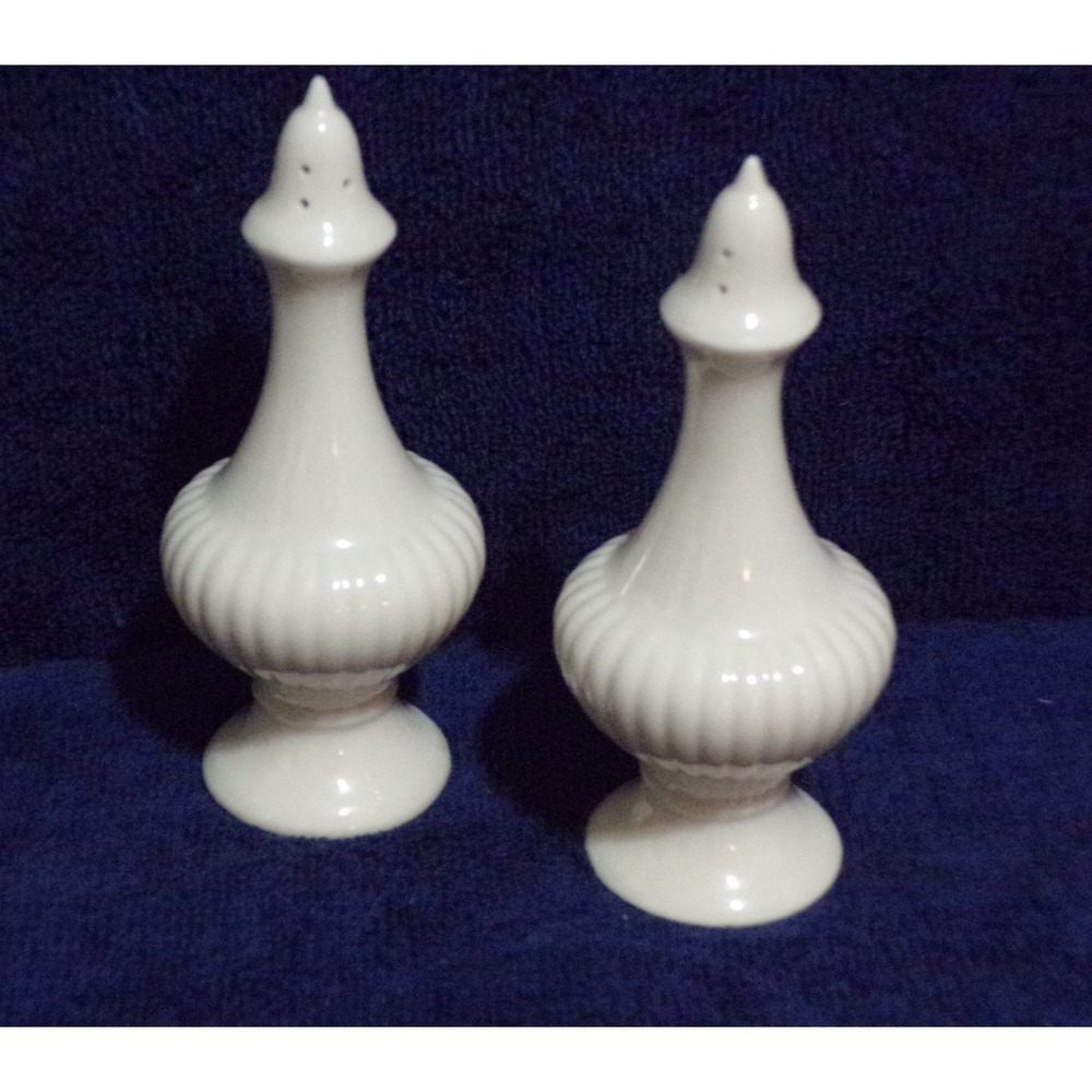 VTG Lenox Ivory Special 5.5" Salt and Pepper Shaker Set Beige Cream Made in USA‎